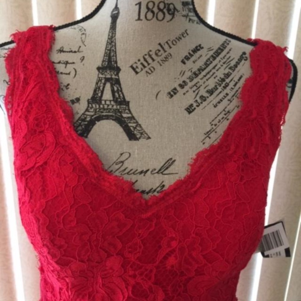 XSCAPE RED LACE SEXY SIDE PARTY DRESS SIZE 10 - Picture 3 of 7
